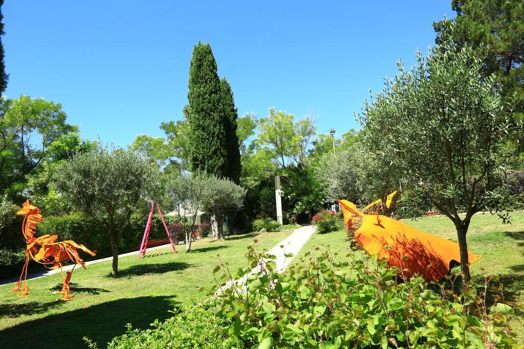 Kyriad Aix-En-Provence Mas Des Oliviers Exteriér fotografie